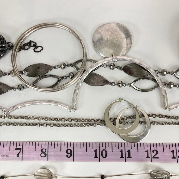 Black and Silver Tone Jewelry Lot - Picture 6 of 8